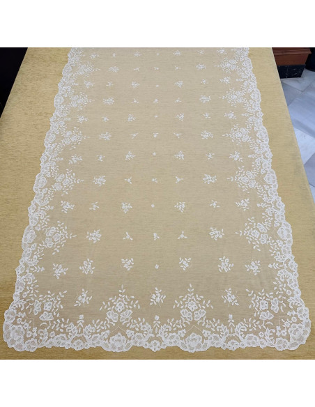 Mantilla mano seda