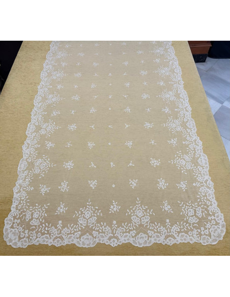 Mantilla mano seda