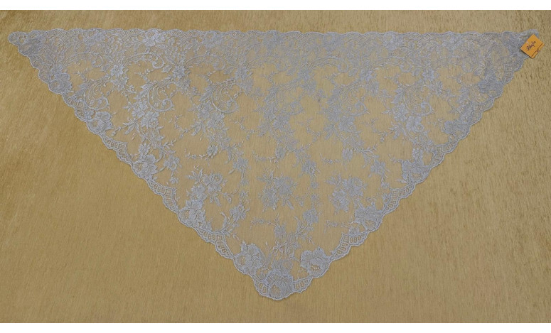 Mantilla triangular plata 90*190