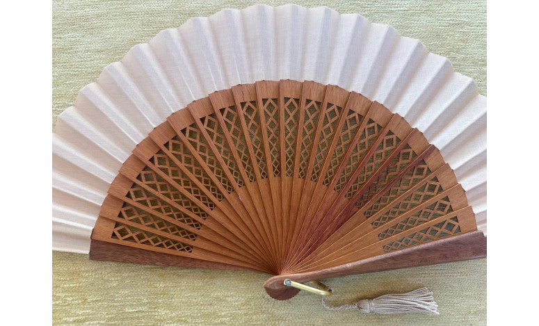 Abanico calado liso