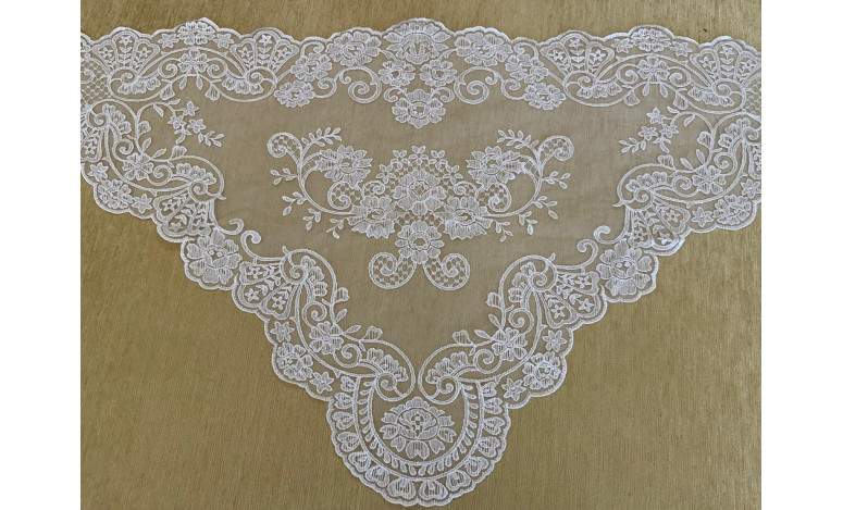 Mantilla triangular 60*120