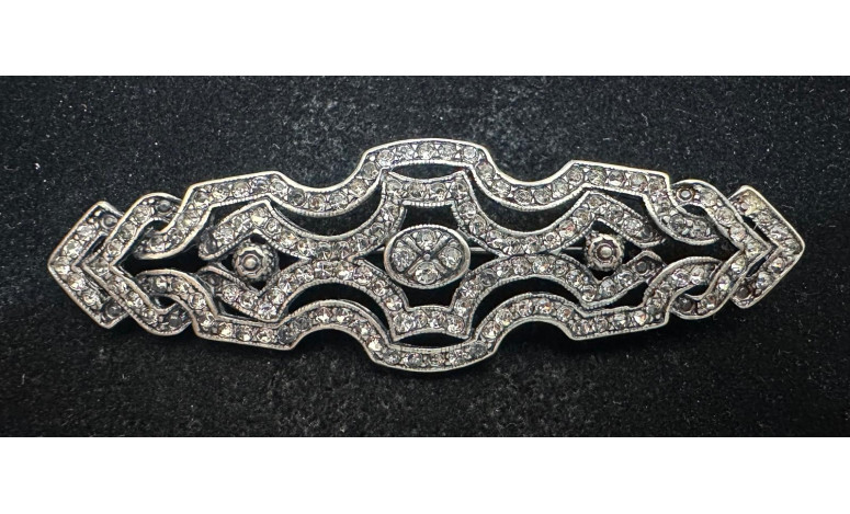 Broche mantilla rodio