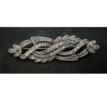 Broche mantilla rodio 2
