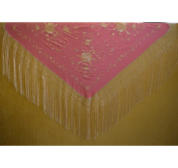 Mantón bordado a mano en seda 115 cm 2