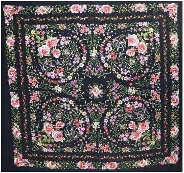 Mantón bordado a mano en seda 140cm 2
