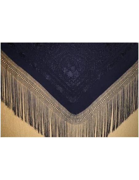 Mantón bordado a mano en seda 140cm