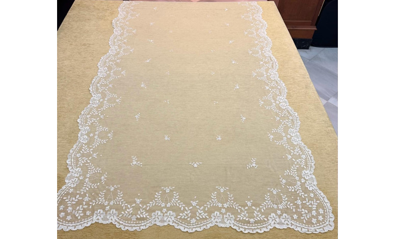 Mantilla mano seda