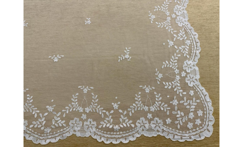 Mantilla mano seda