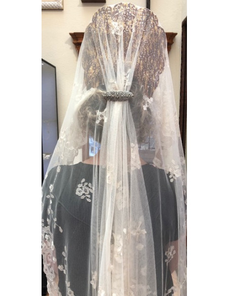 Mantilla infanta mano seda