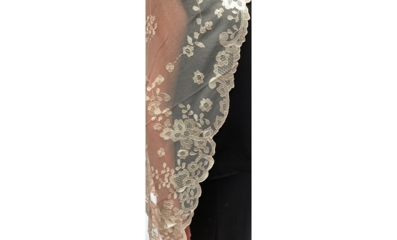 Mantilla infanta mano seda