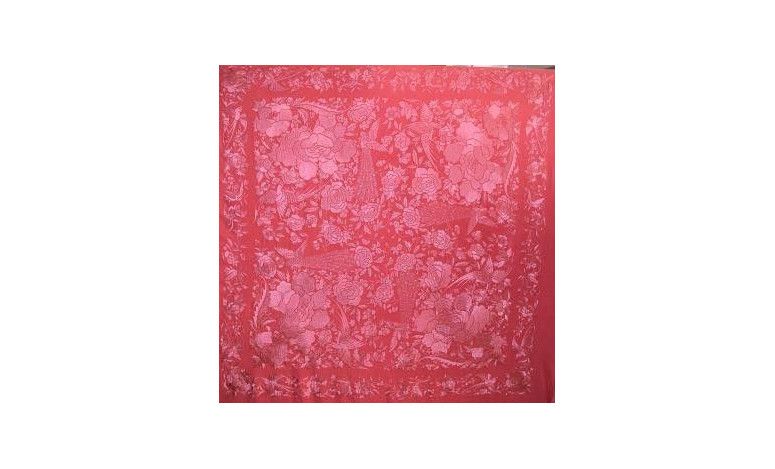 Mantón bordado a mano en seda 140cm
