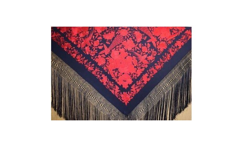 Mantón bordado a mano en seda 140cm