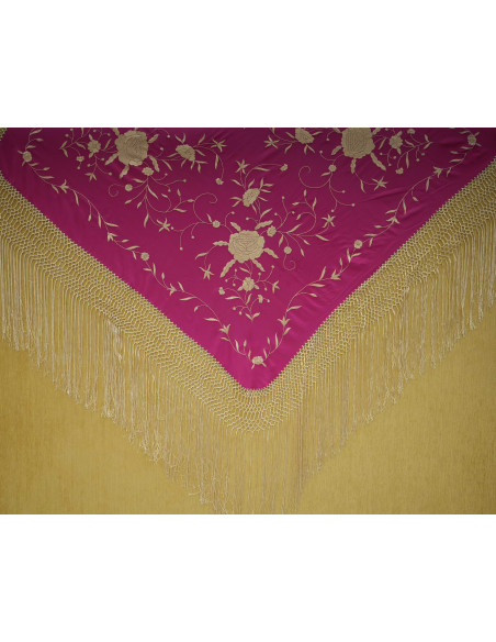 Mantón bordado a mano en seda 115 cm