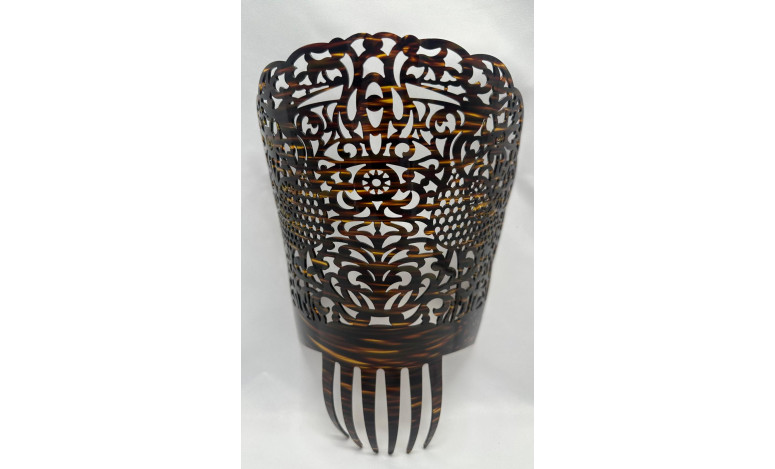 Peina mantilla concha 20cm