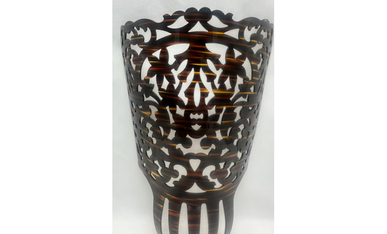 Peina mantilla concha 17cm