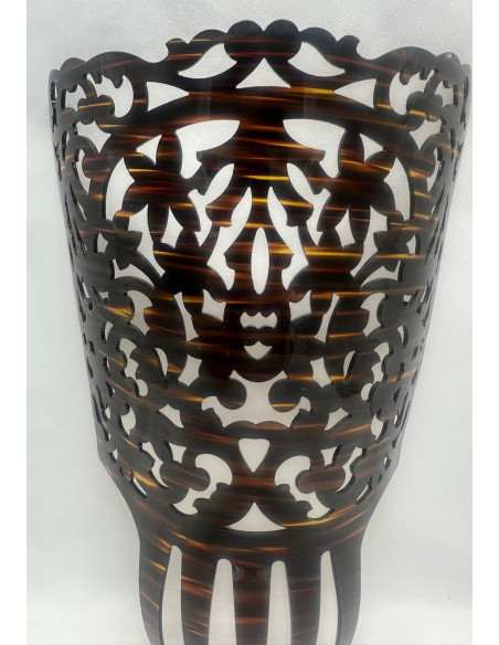 Peina mantilla concha 17cm