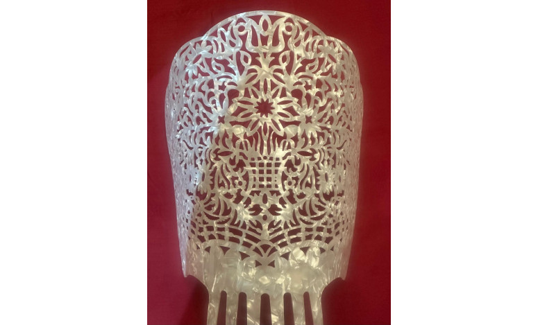 Peina mantilla nácar 20cm