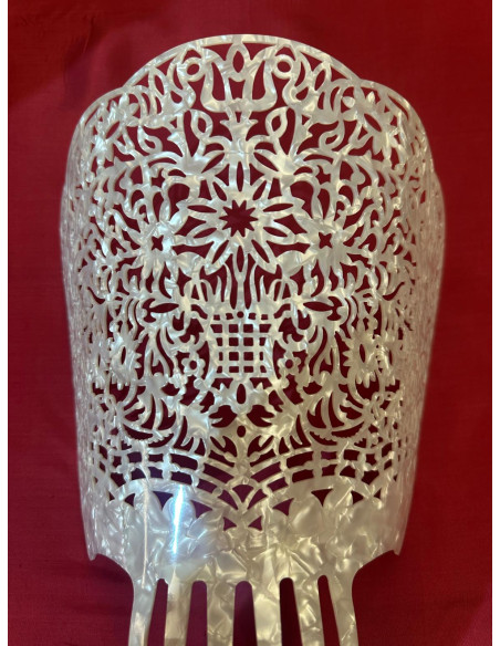 Peina mantilla nácar 20cm