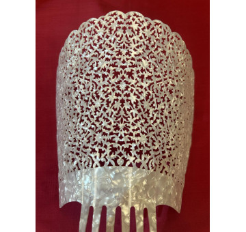 Peina mantilla nácar 20cm 2