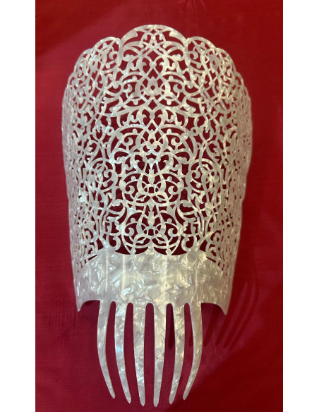 Peina mantilla nácar 22cm