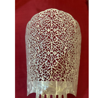 Peina mantilla nácar 22cm 2