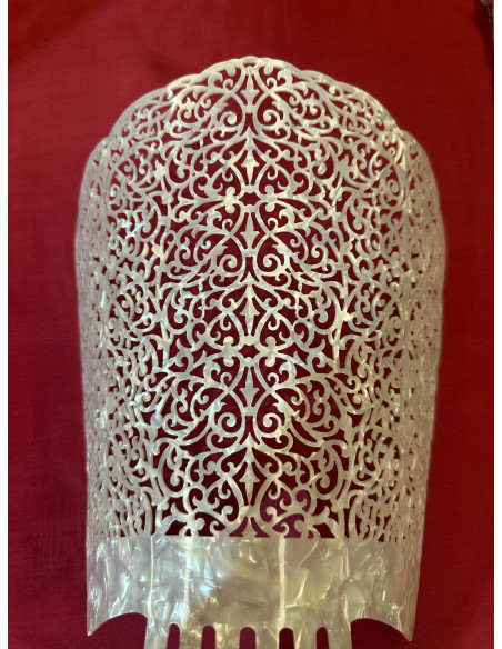 Peina mantilla nácar 22cm