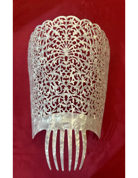 Peina mantilla nácar 23cm