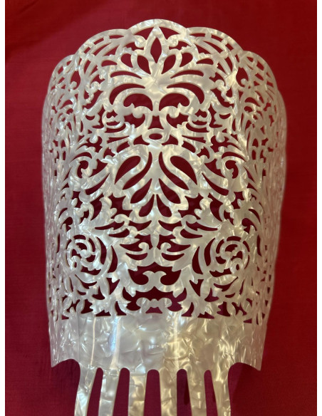Peina mantilla nácar 20cm