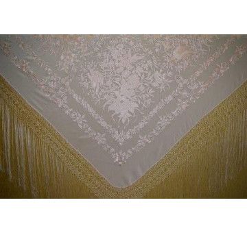 Mantón bordado a mano en seda 160 cm 2