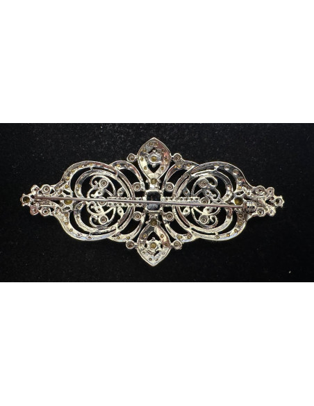 Broche mantilla rodio color