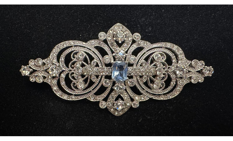 Broche mantilla rodio color