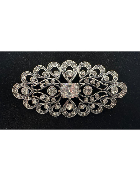 Broche mantilla rodio