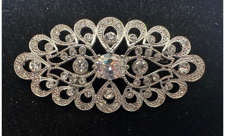 Broche mantilla rodio