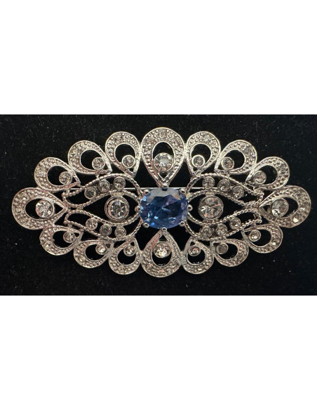 Broche mantilla rodio color