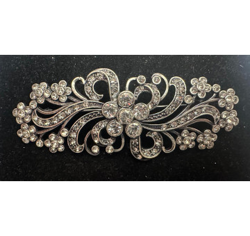 Broche mantilla rodio