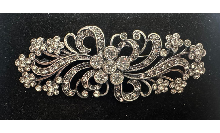 Broche mantilla rodio