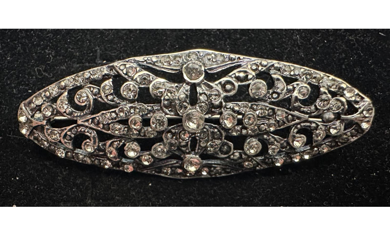 Broche mantilla rodio