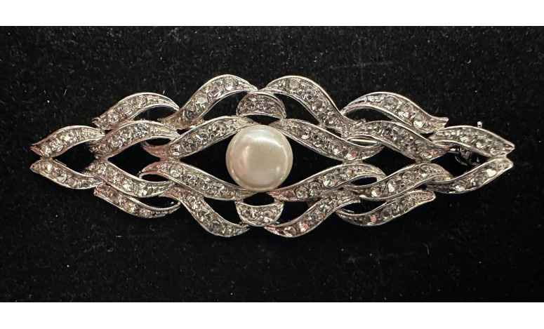 Broche mantilla rodio