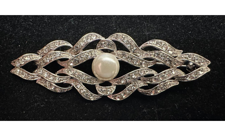 Broche mantilla rodio