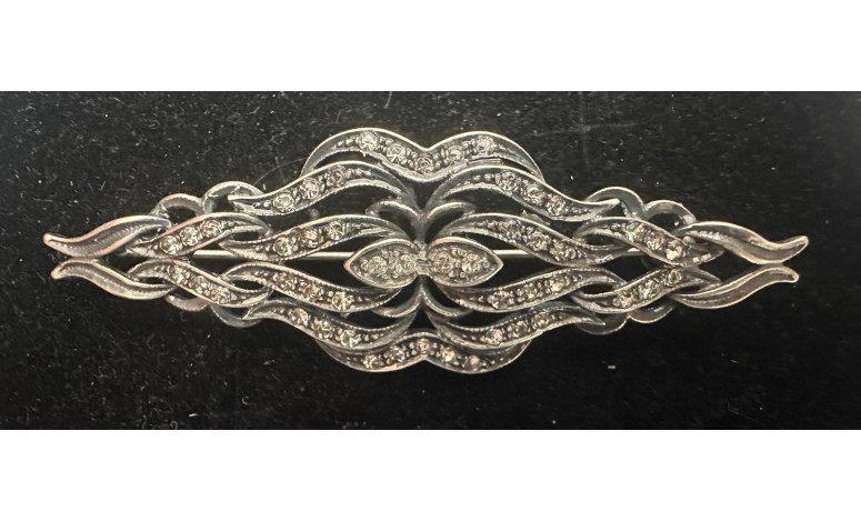 Broche mantilla rodio