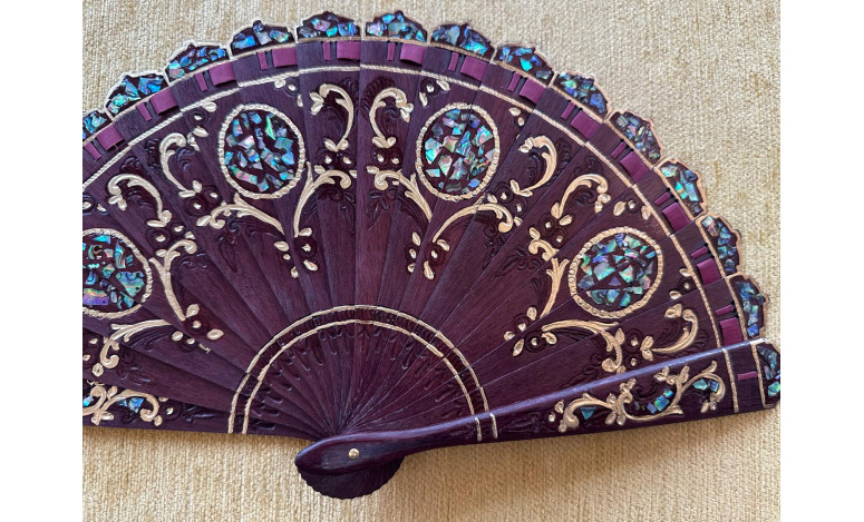 Abanico palo violeta nácar