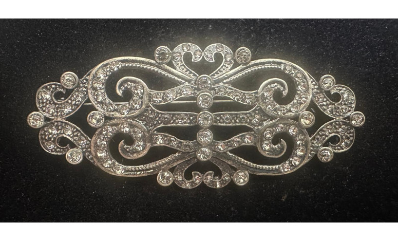 Broche mantilla rodio