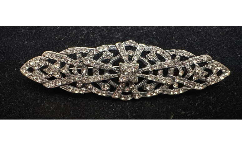 Broche mantilla rodio