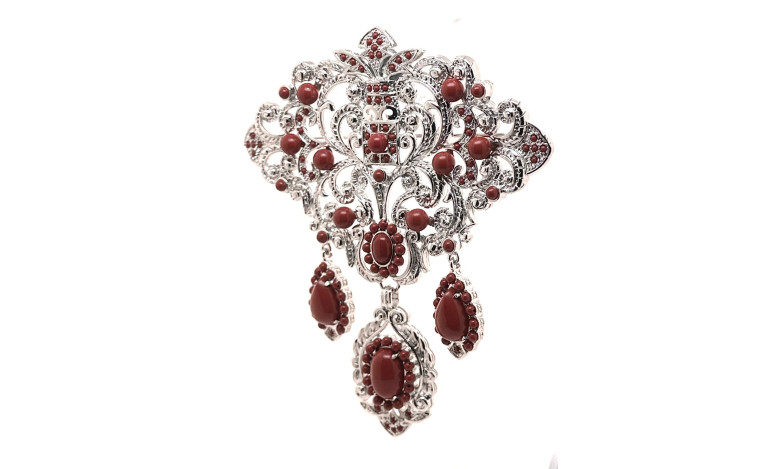 Broche plateado coral
