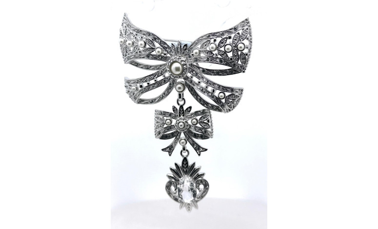 Broche lazo perla