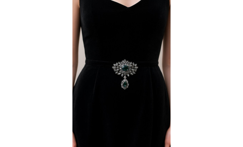 Broche esmeralda