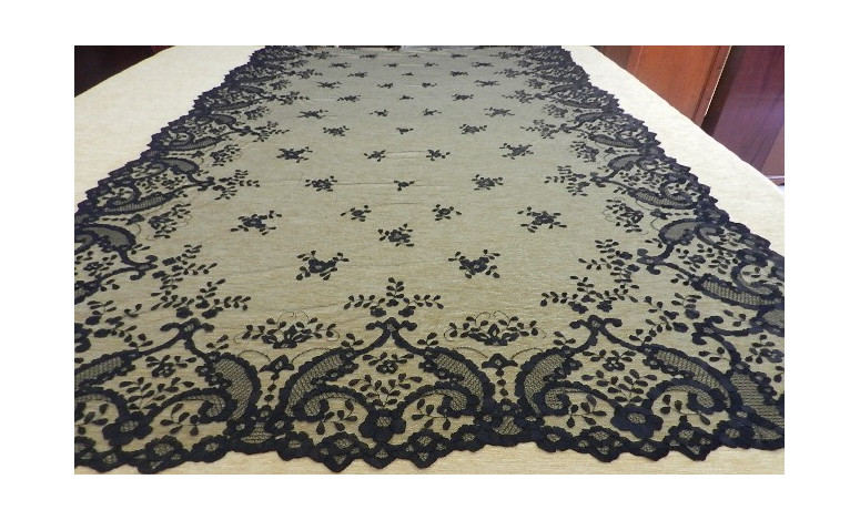 Mantilla bordada a mano en seda 120*240