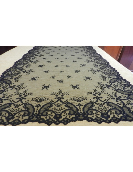 Mantilla bordada a mano en seda 120*240