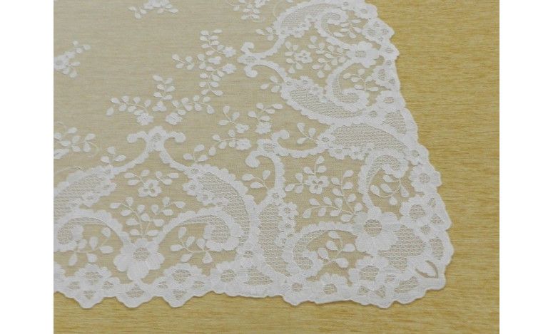 Mantilla bordada a mano en seda 120*240