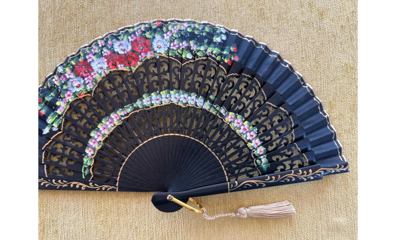 Abanico bolso calado flores